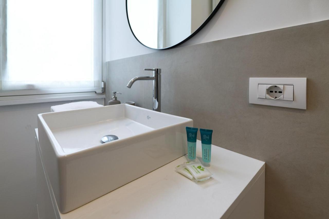 Contempora Apartments - Cermenate 54B Milan Bagian luar foto